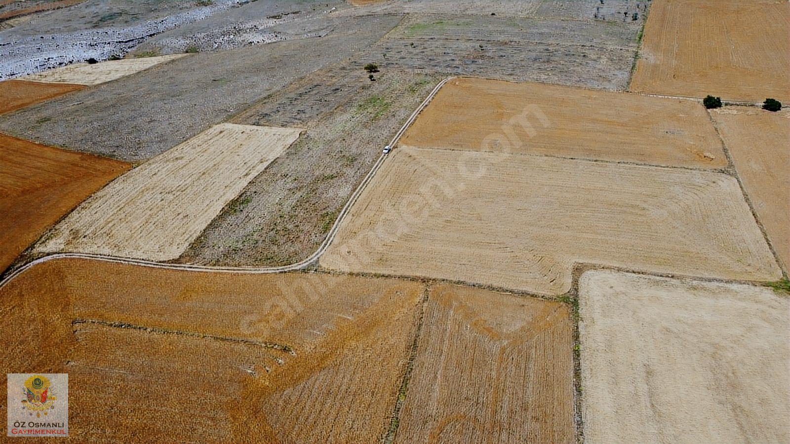 SULTANDAĞINDA 9.300 M2 KÖYE YAKIN SATILIK DÜZ TARLA - AFYONKARAHİSAR SULTANDAĞI fotoğraf 5