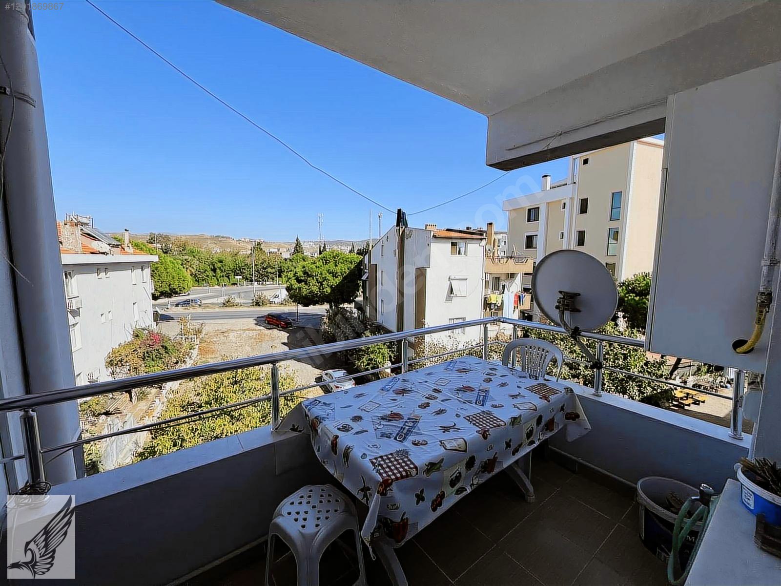 Seferihisar Camikebir Mahallesinde 3 Cephe 3 Balkon 3+1 Daire - İZMİR SEFERİHİSAR fotoğraf 5