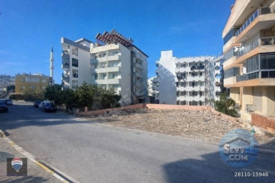 KUŞADASI MERKEZDE 4 KAT İMARLI ARSA - AYDIN KUŞADASI fotoğraf 11