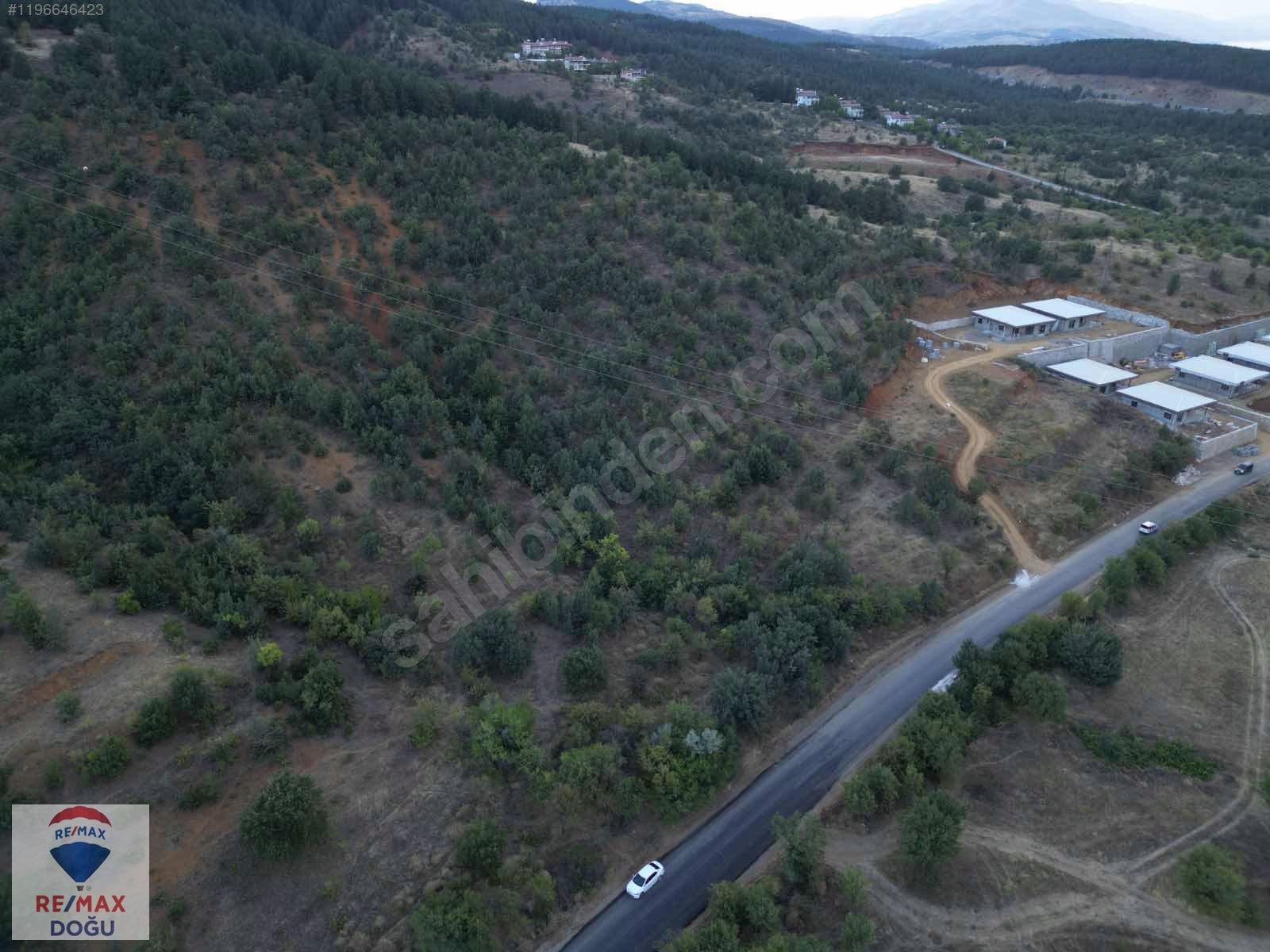 REMAX DOĞUDAN GEZİN'DE GÖL MANZARALI ARAZİ - ELAZIĞ MADEN fotoğraf 2