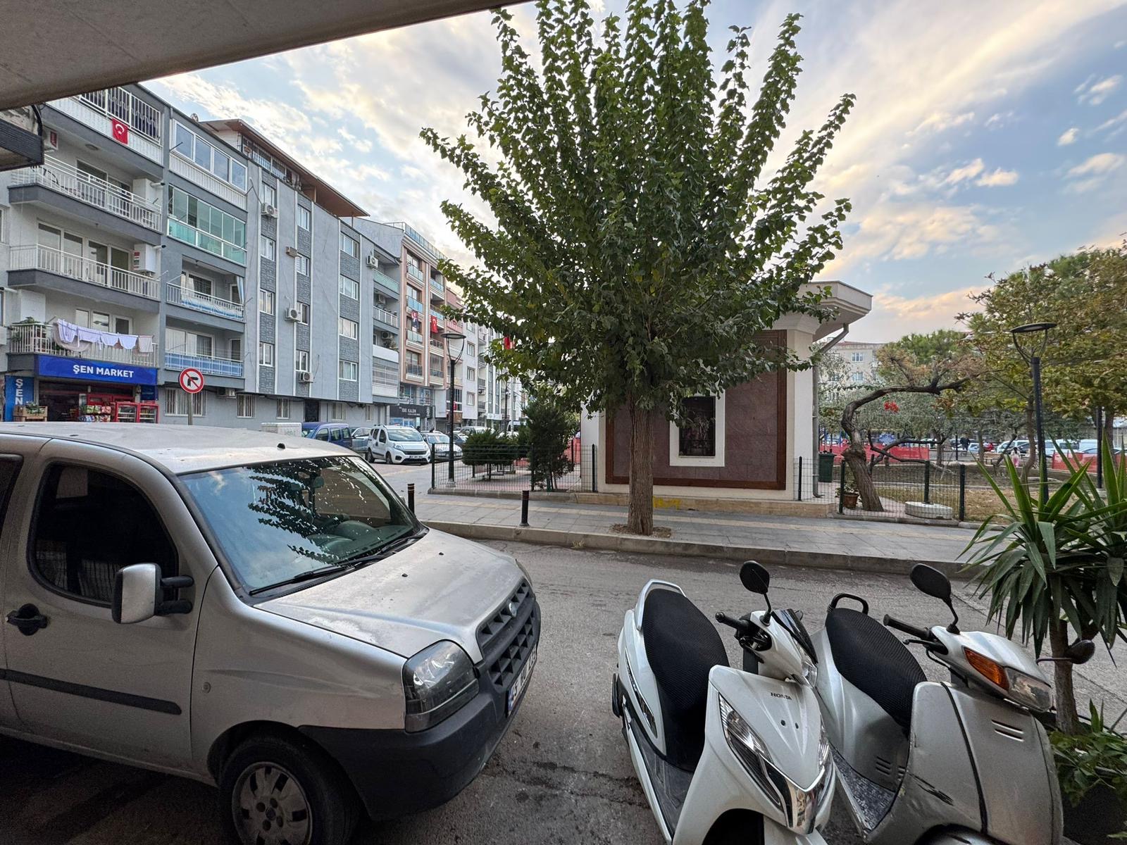 Manisa Şehzadeler Peker Mahallesi 90m2 Önü Park Satılık - MANİSA ŞEHZADELER fotoğraf 8