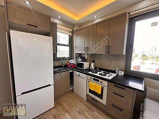 DENİZE 50 METRE MESAFE 1+1 EŞYALI SATILIK DAİRE - MERSİN MEZİTLİ fotoğraf 4