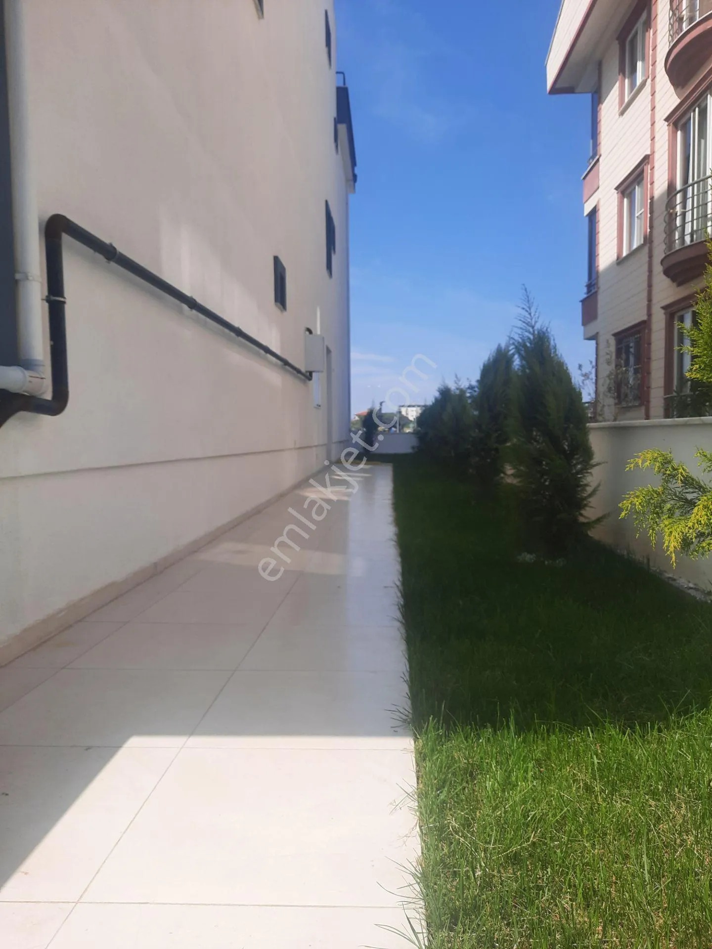 Ören Yoluna Sıfır Komumda Satılık 1+1 Daire - BALIKESİR BURHANİYE fotoğraf 2
