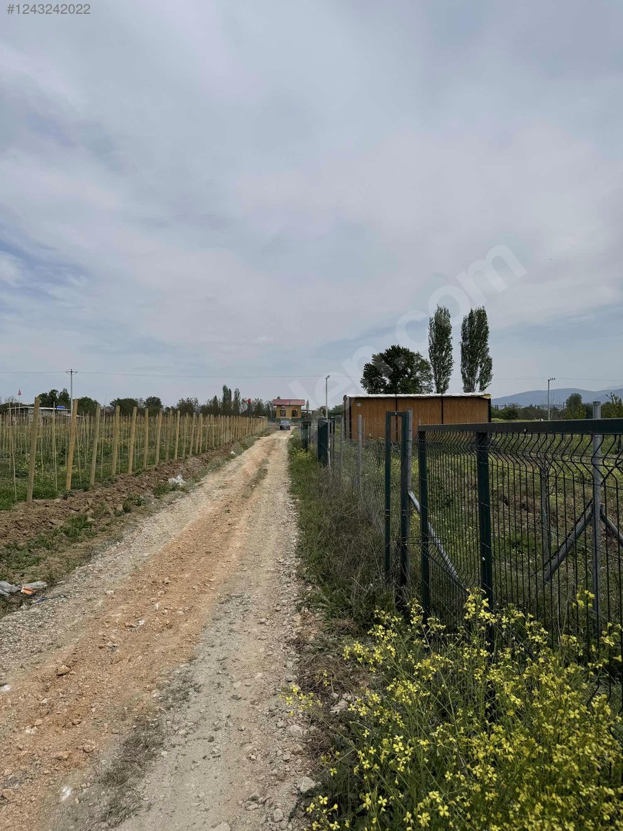 MÜKEMMEL KONUMDA TEL İLE ÇEVRİLİ KAPISINA KADAR YOLU VAR 500M2 - BURSA NİLÜFER fotoğraf 9