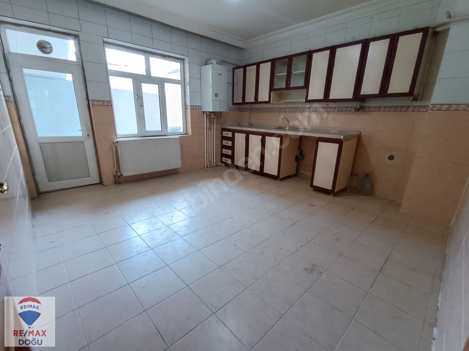 REMAX DOĞUDAN SANAYİ MAH. BULVARA SIFR KÖŞE BAŞI 3+1SATILK DAİRE - ELAZIĞ MERKEZ fotoğraf 10