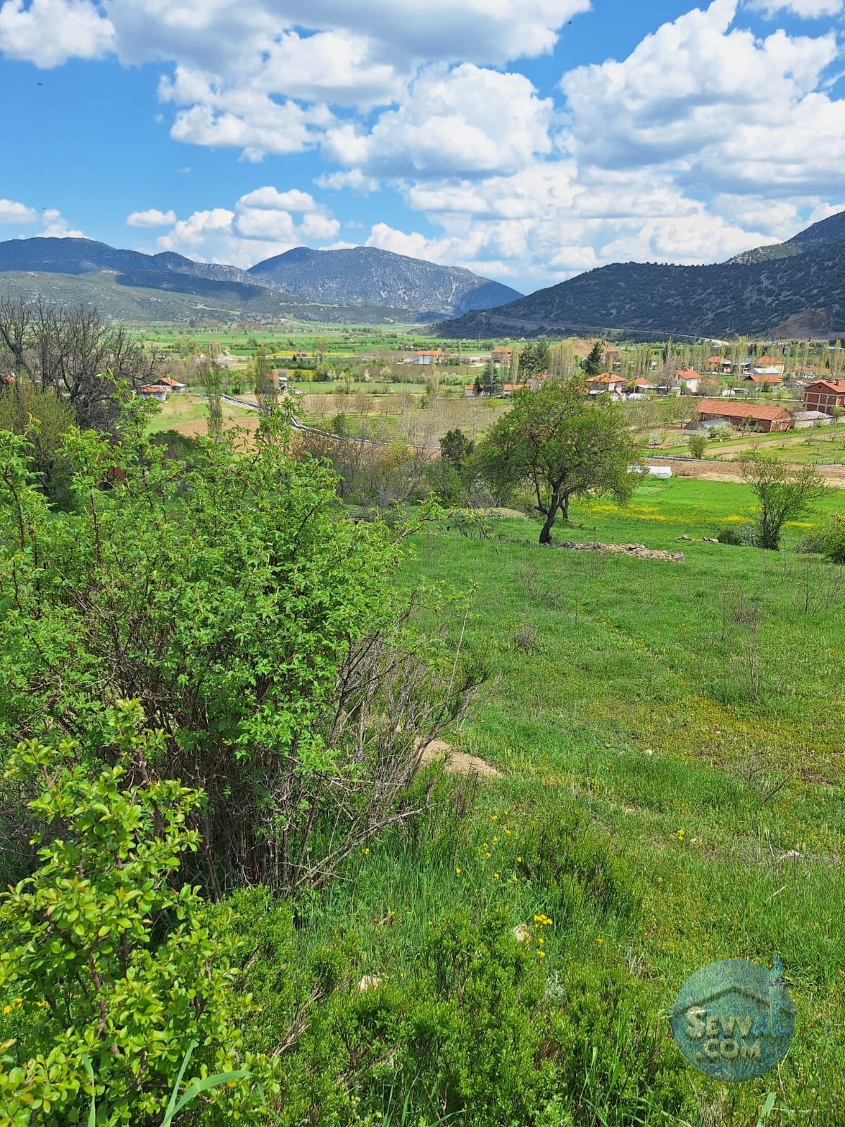 BURDUR AĞLASUN KİBRİT KÖYÜNDE SATILIK KERPİÇ EV VE TARLA - Burdur Ağlasun fotoğraf 11