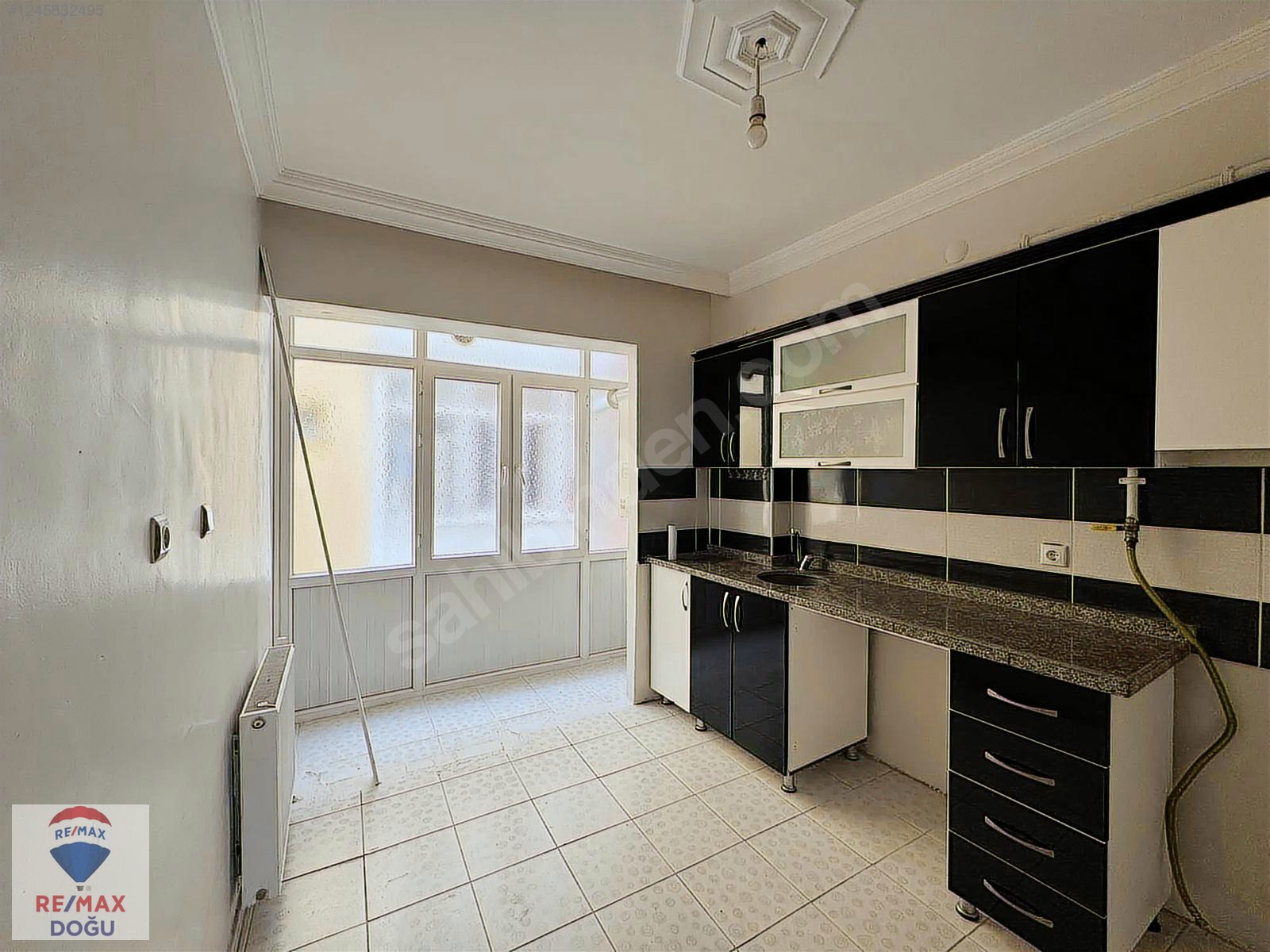 REMAX DOĞUDAN OLGUNLAR MAH.SATILIK 3+1 FIRSAT DAİRE - ELAZIĞ MERKEZ fotoğraf 7