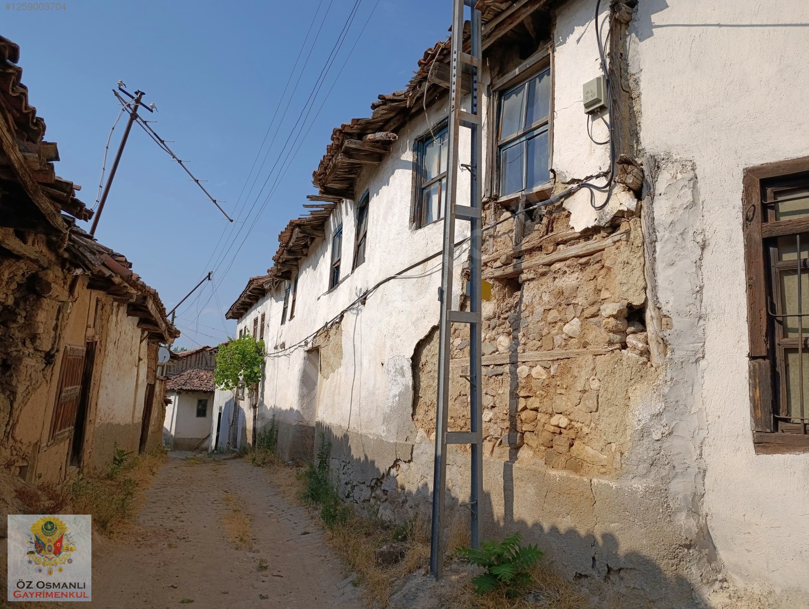 KÖY İÇİ ESKİ EV VE İMARLI ARSASI - BİLECİK SÖĞÜT fotoğraf 8