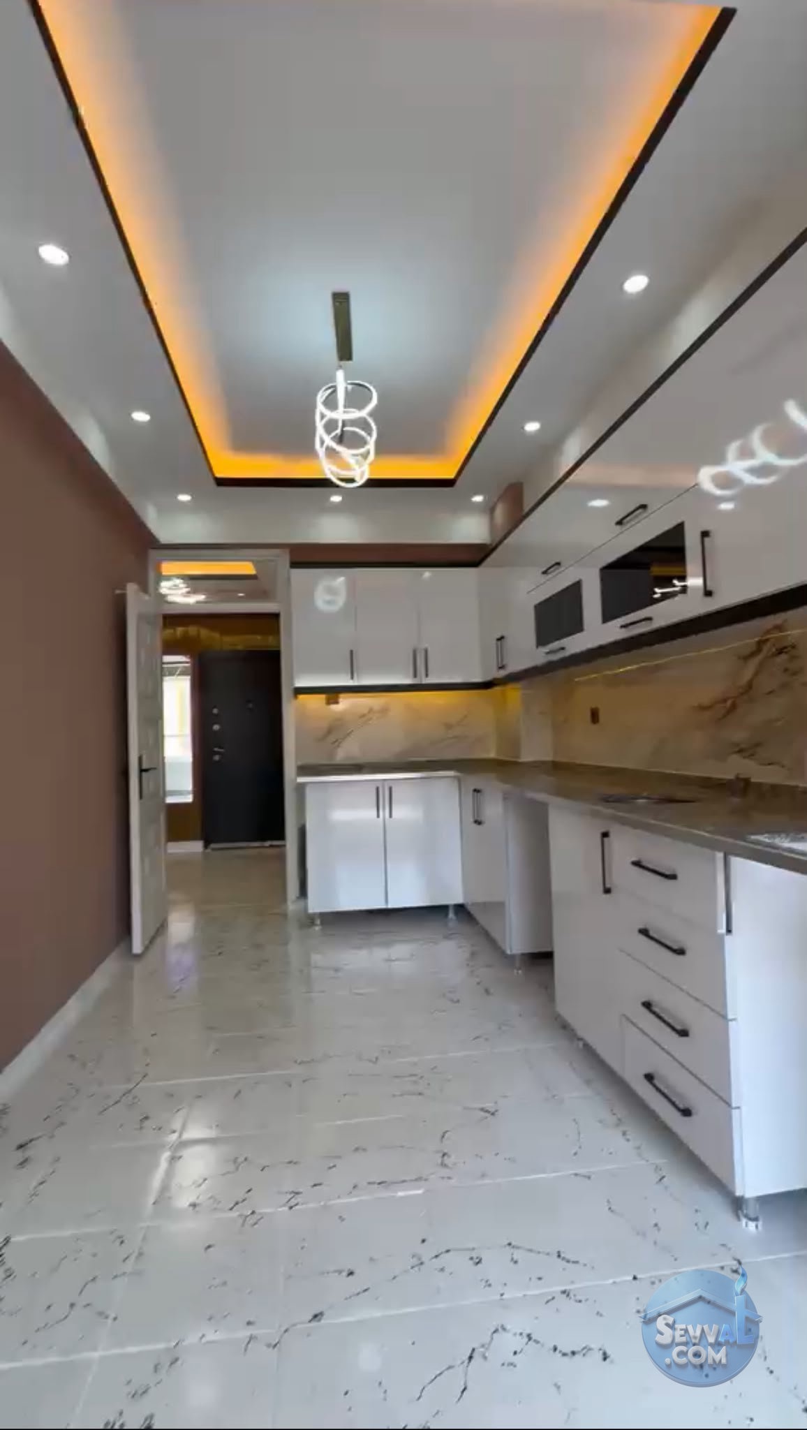 DEVTEŞTİ MAH. 1. KAT 2+1 ODALI 110 m2 GÜNEY CEPHELİ GÜNEŞ GÖREN TARAF İÇİ FULL - ŞANLIURFA HALİLİYE fotoğraf 3