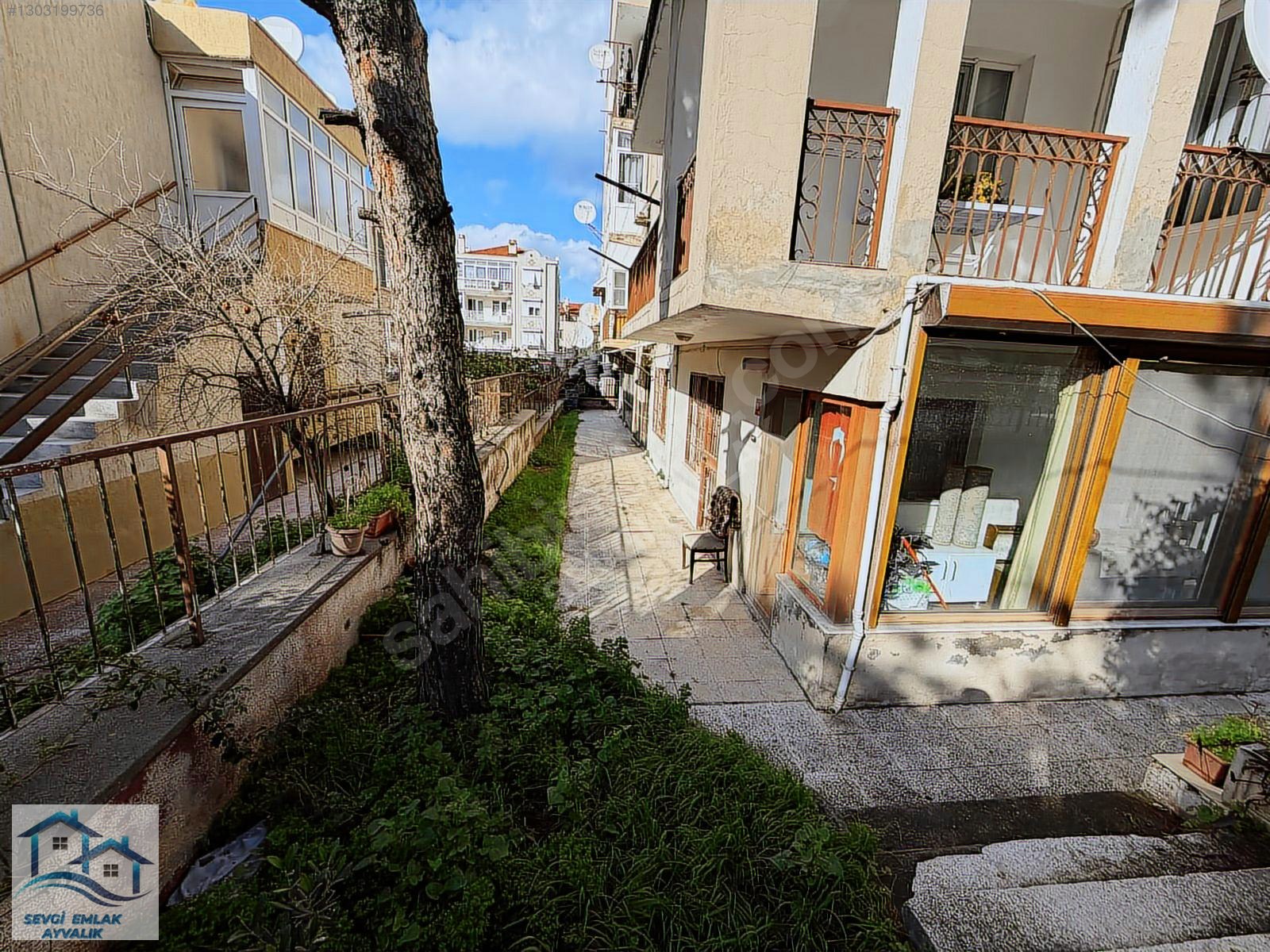 Ayvalık, 150 Evler de Merkezi Konumlu 2+1 Satılık Bahçe Katı - BALIKESİR AYVALIK fotoğraf 40