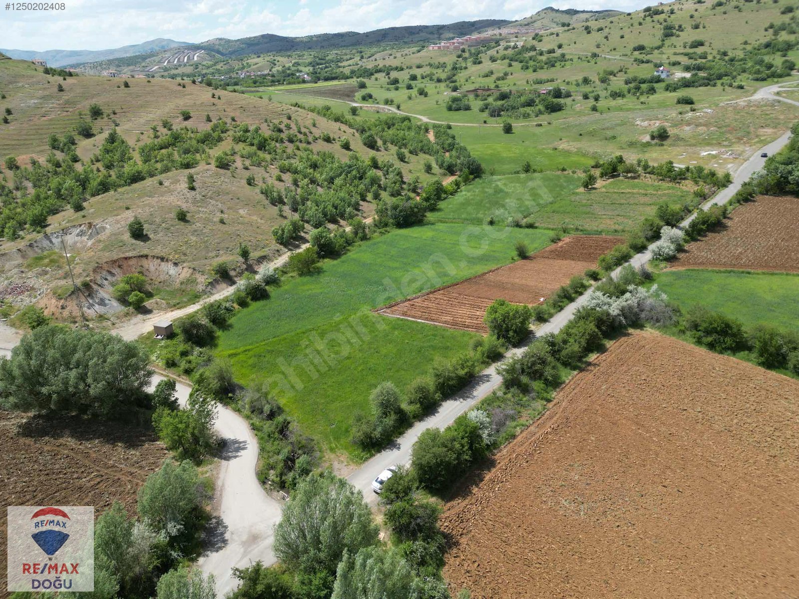 REMAX DOĞU'DAN GEZİNDE SATILIK ARAZİ - ELAZIĞ MADEN fotoğraf 2
