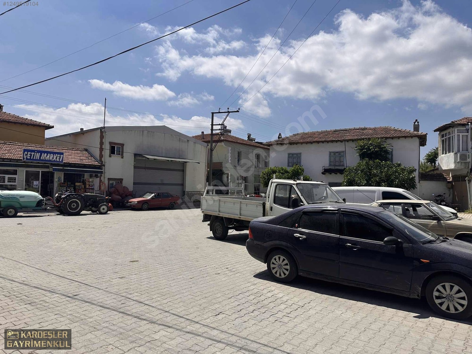 DEREKÖYDE SATILIK KÖY MERKEZİNDE ELEKTRİK SU AKTİF %50 İMARLI - MANİSA AKHİSAR fotoğraf 13