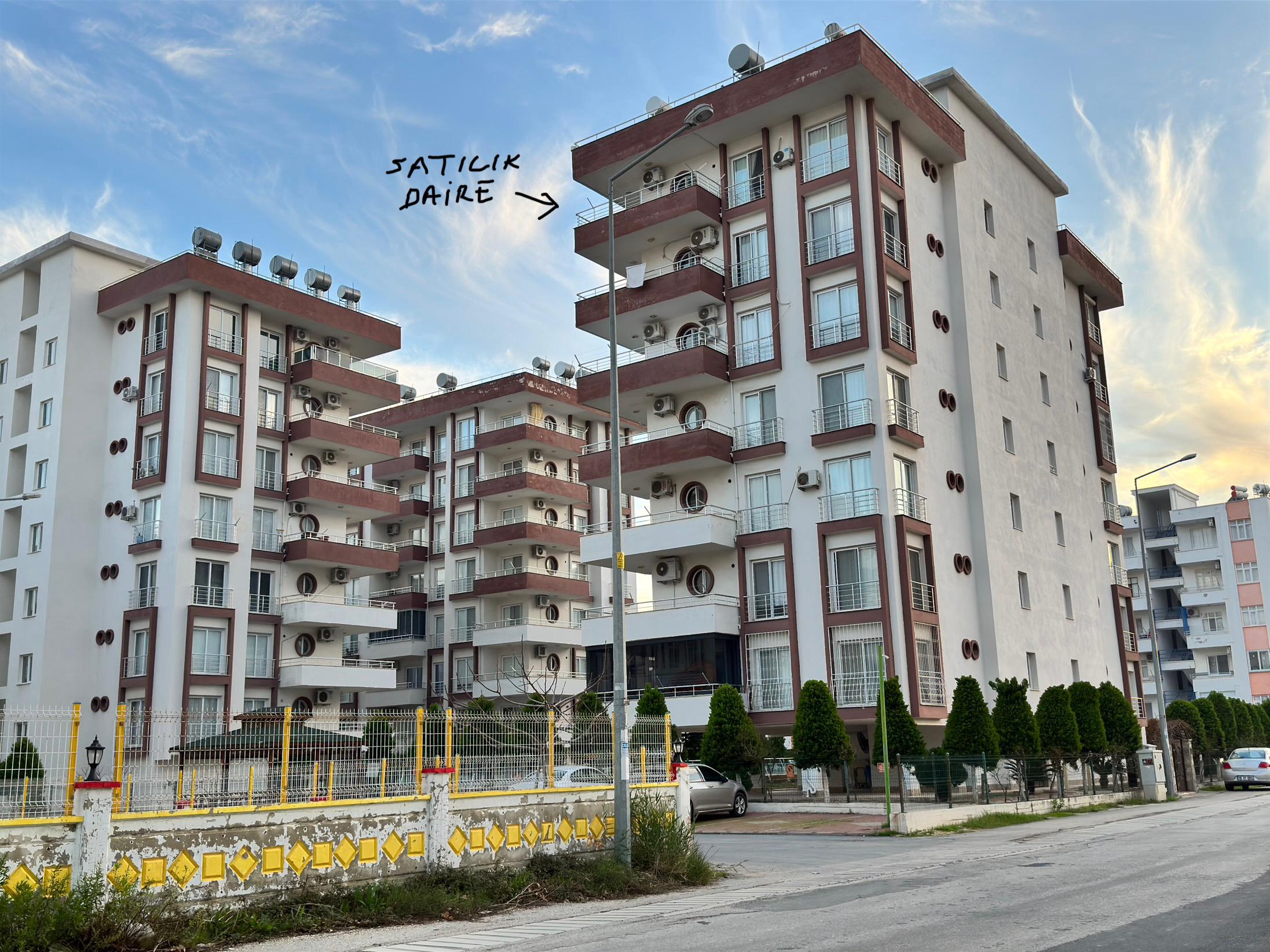 ATAKENT MAHALLESİNDE SATILIK SİTE İÇERİSİNDE EŞYASIZ DAİRE - MERSİN SİLİFKE fotoğraf 8
