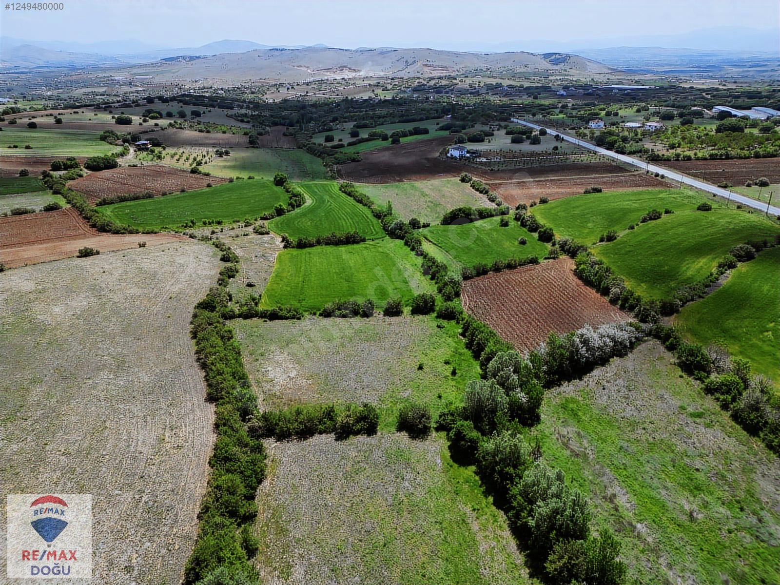 REMAX DOĞUDAN MERKEZ SÜTLÜCE'DE SATILIK 7.478 M2 SATILIK TARLA - ELAZIĞ MERKEZ fotoğraf 2