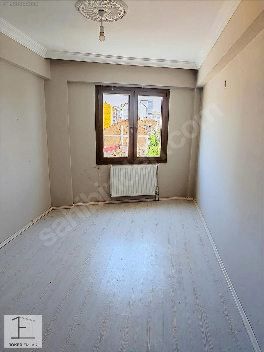 KARAAĞAÇ MAH.ZÜMRÜT CAMİ YAKINI 110 m2 SATILIK 2+1 DAİRE - UŞAK MERKEZ fotoğraf 5