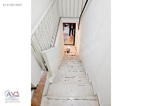 Abide Mahallesi'nde Satılık 1+1 Daire - 70m² - AĞRI MERKEZ fotoğraf 2