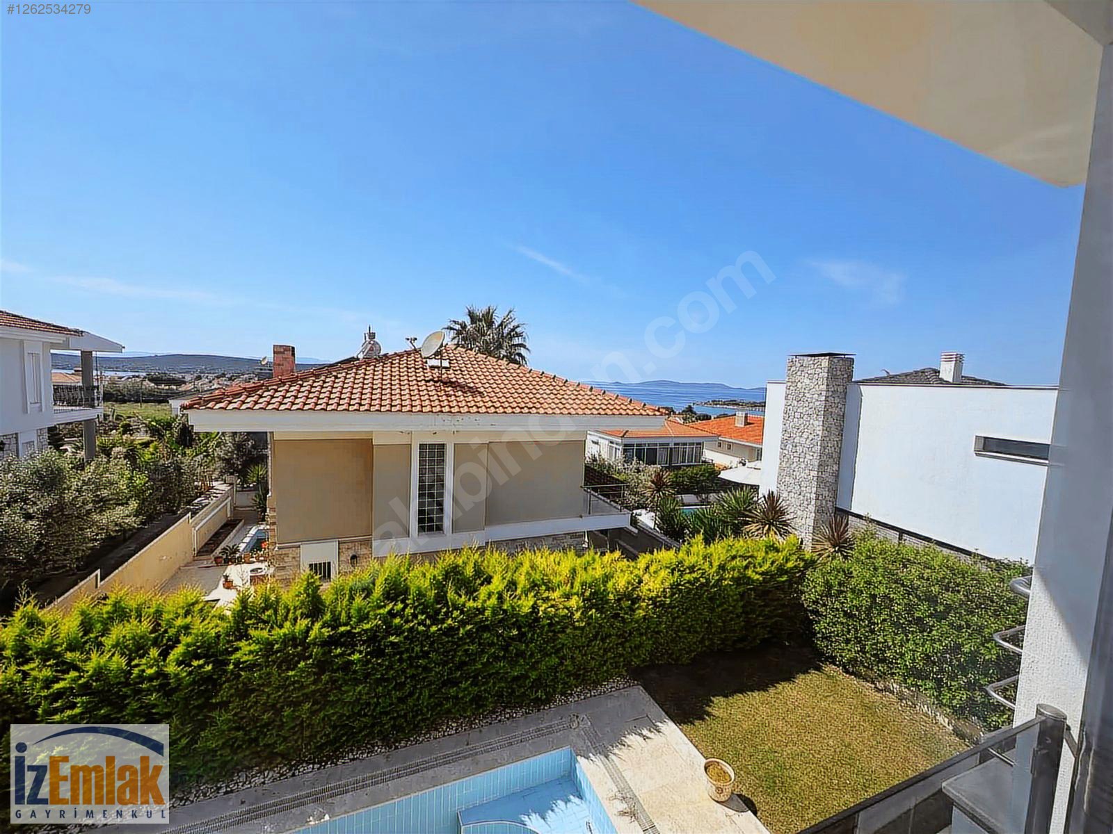 İz Emlak Yalı Mahallesinde Özel Havuzlu 3+1 Müstakil Villa - İZMİR ÇEŞME fotoğraf 4