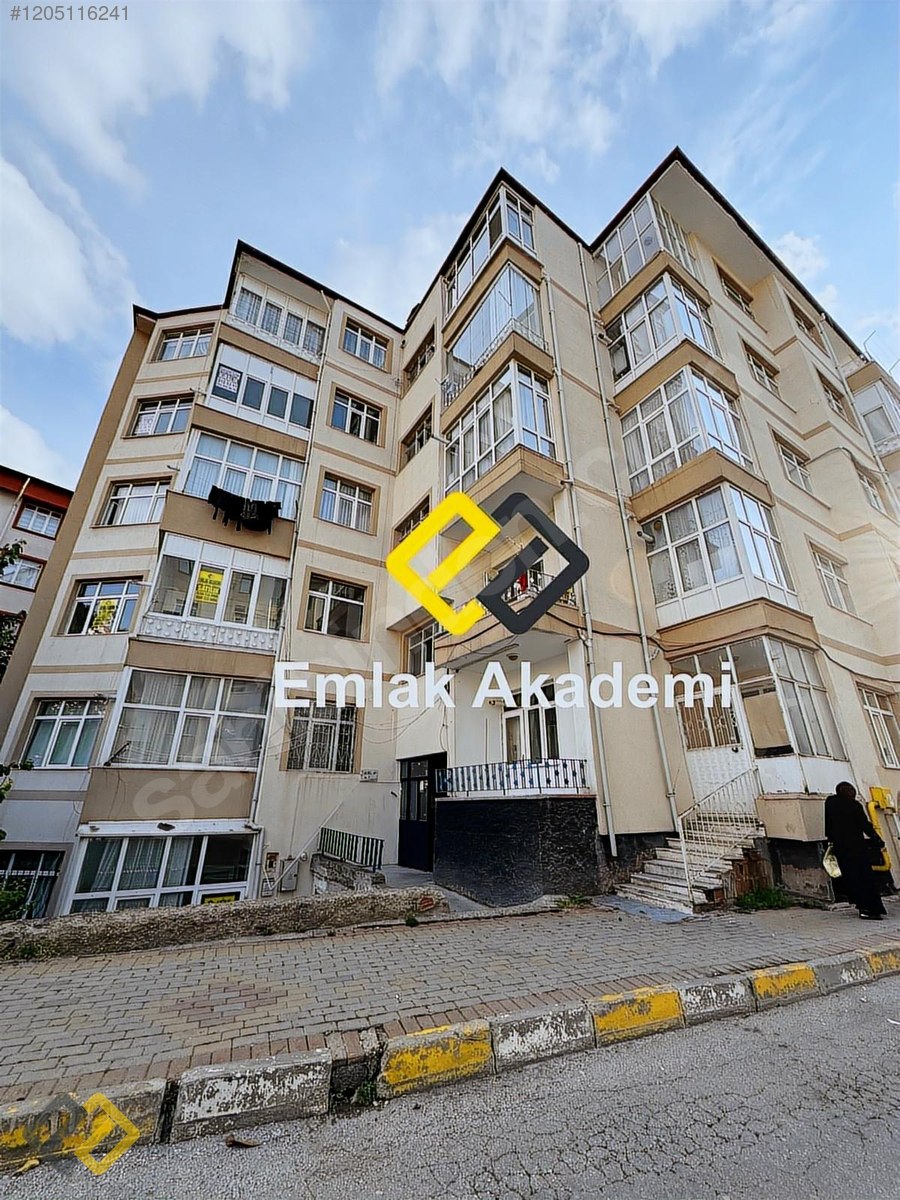 EMLAK AKADEMİDEN BÜYÜK CAMİ YANINDA ARA KATTA SATILIK DAİRE - YOZGAT MERKEZ fotoğraf 4