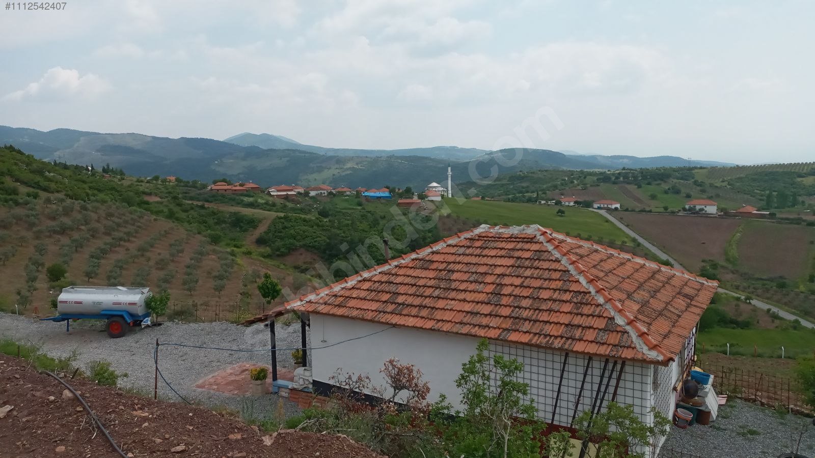 Tarla vasfında köy içi 9.133m2.tek tapulu 1+1 ev. tamamı telcit - MANİSA AKHİSAR fotoğraf 11