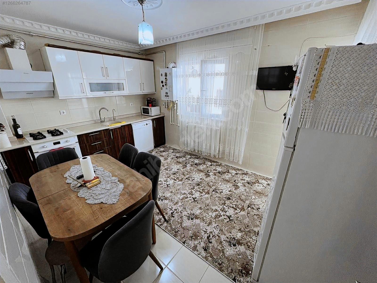 YÜCE'DEN▓MERKEZE'YAKIN 3+1GENİŞ OTURUMLU ÖN CEPHE KAPALI.G DAİRE - ANKARA PURSAKLAR fotoğraf 3