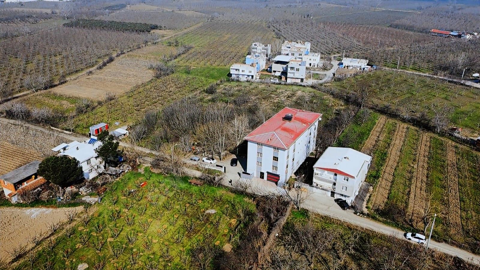 VAKIFTA 7 DÖNÜM ARSA VE İÇERİWİNDE 5 DAİRE 1 DÜKKAN - BURSA YILDIRIM fotoğraf 4