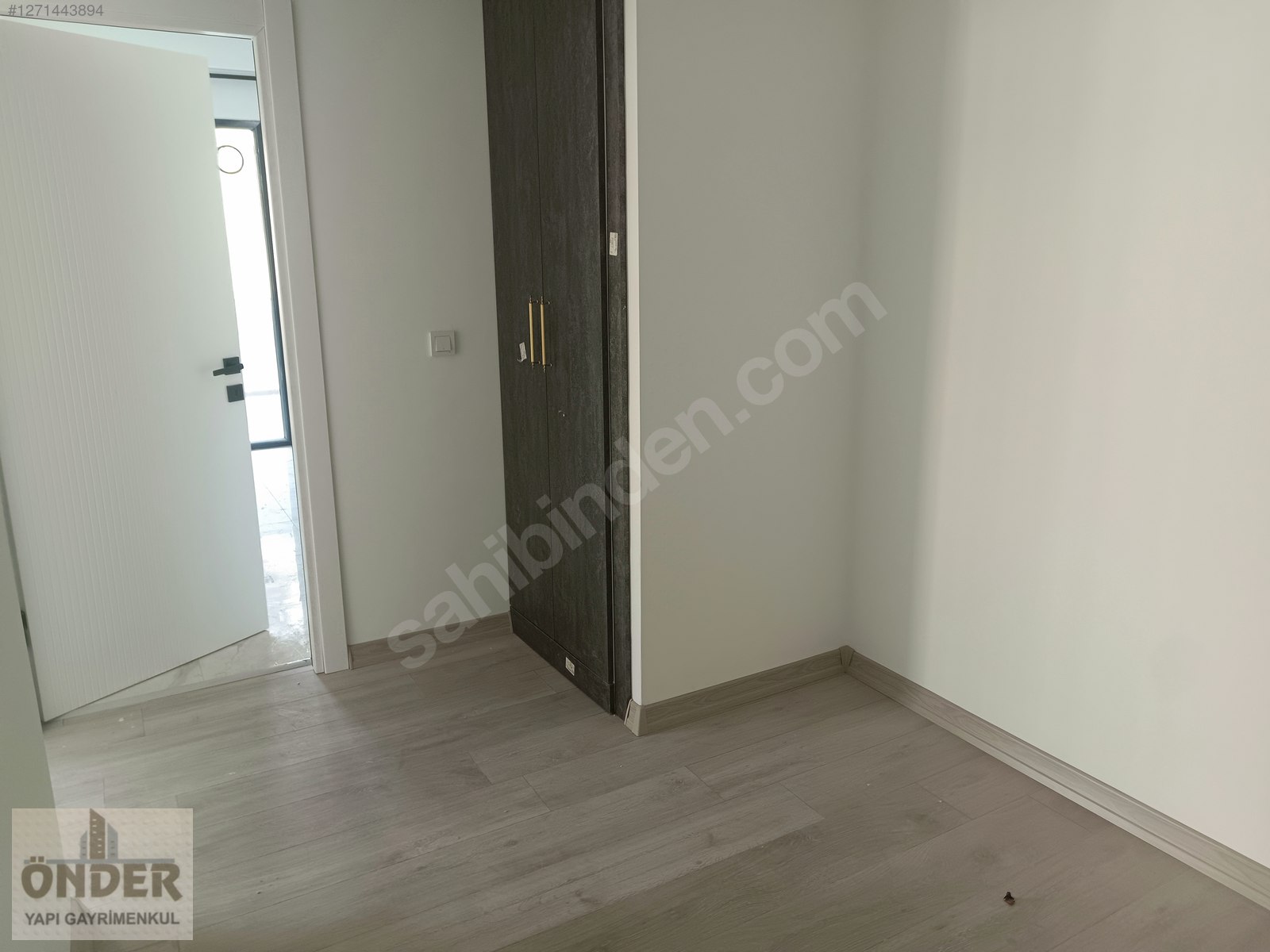 YAKACIK MEYDANDA SATILIK 3+1 DAİRE - İSTANBUL KARTAL fotoğraf 10