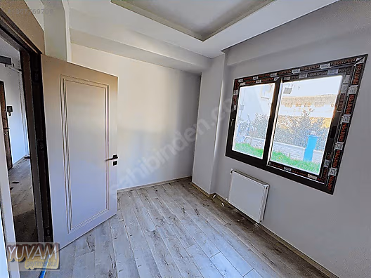 DAVULTEPE MAHALLESİ GENİŞ OTURUM ZEMİN KAT 1+1 DAİRE - MERSİN MEZİTLİ fotoğraf 3