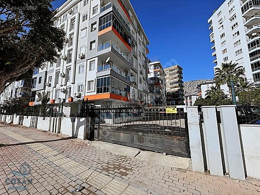 HAVUZLU EBEVEYN BANYOLU PANJURLU İÇİ KOMPLE YENİLENMİŞ 2+1 DAİRE - ANTALYA KONYAALTI fotoğraf 33