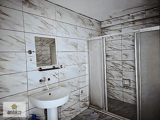 EMLAK 72'DEN DİYARBAKIR CADDESİ ÜZERİNDE KİRALIK 2,5+1 DAİRE - BATMAN MERKEZ fotoğraf 17