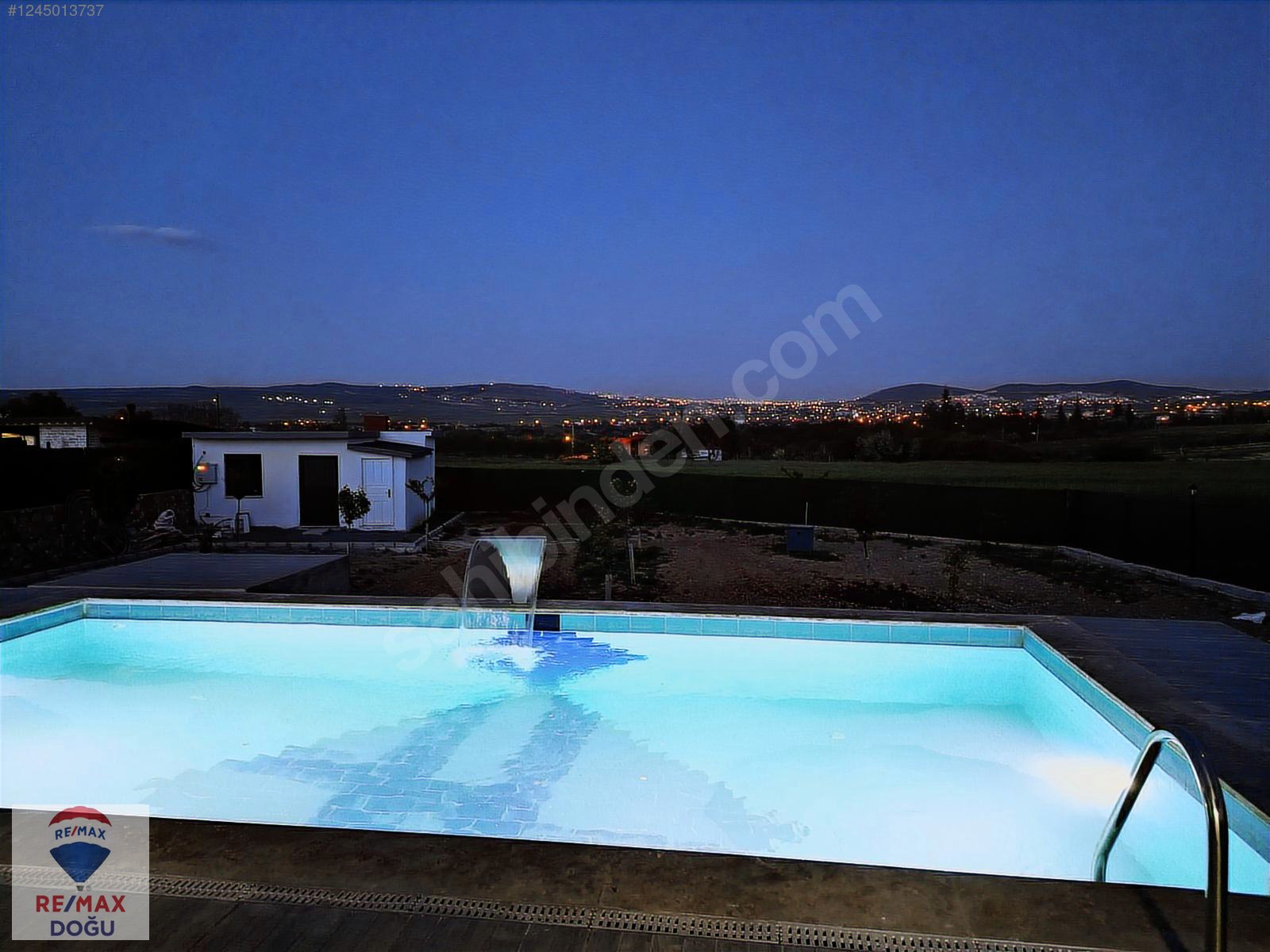 REMAX DOĞUDAN 1000 M²PELTE BAHÇELİ SIFIR2+1 HAVUZLU MÜSTAKİL EV - ELAZIĞ MERKEZ fotoğraf 7