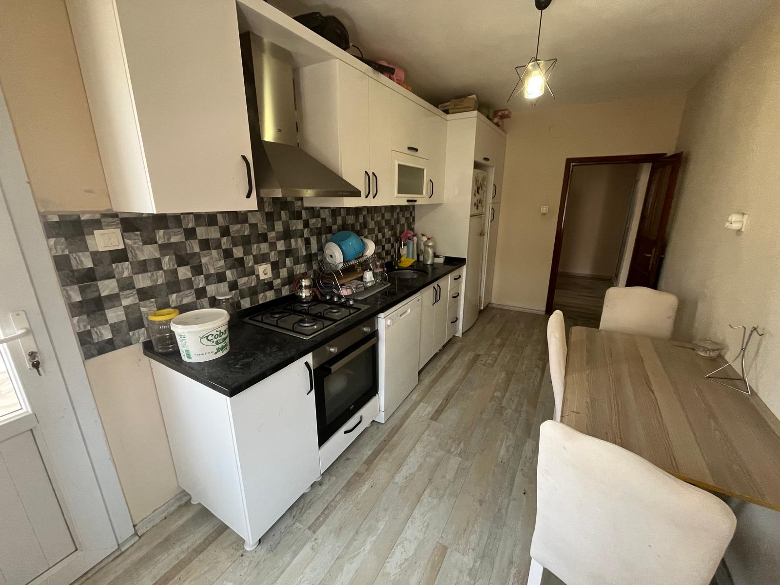 HÜRRİYET MAHALLESİNDE GENİŞ OTURUMLU 3 CEPHELİ 3+1 DAİRE - MERSİN YENİŞEHİR fotoğraf 15