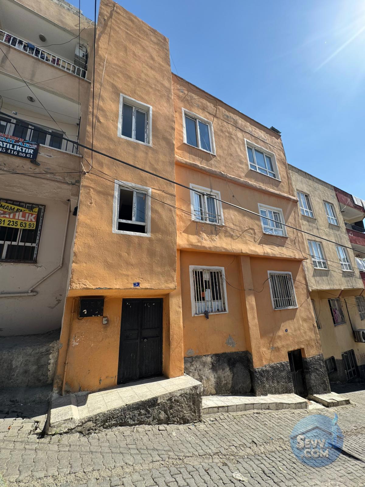 BAĞLARBAŞI' N DA KOMPLE SATILIK 3 KATLI BİNA  - ŞANLIURFA HALİLİYE fotoğraf 2
