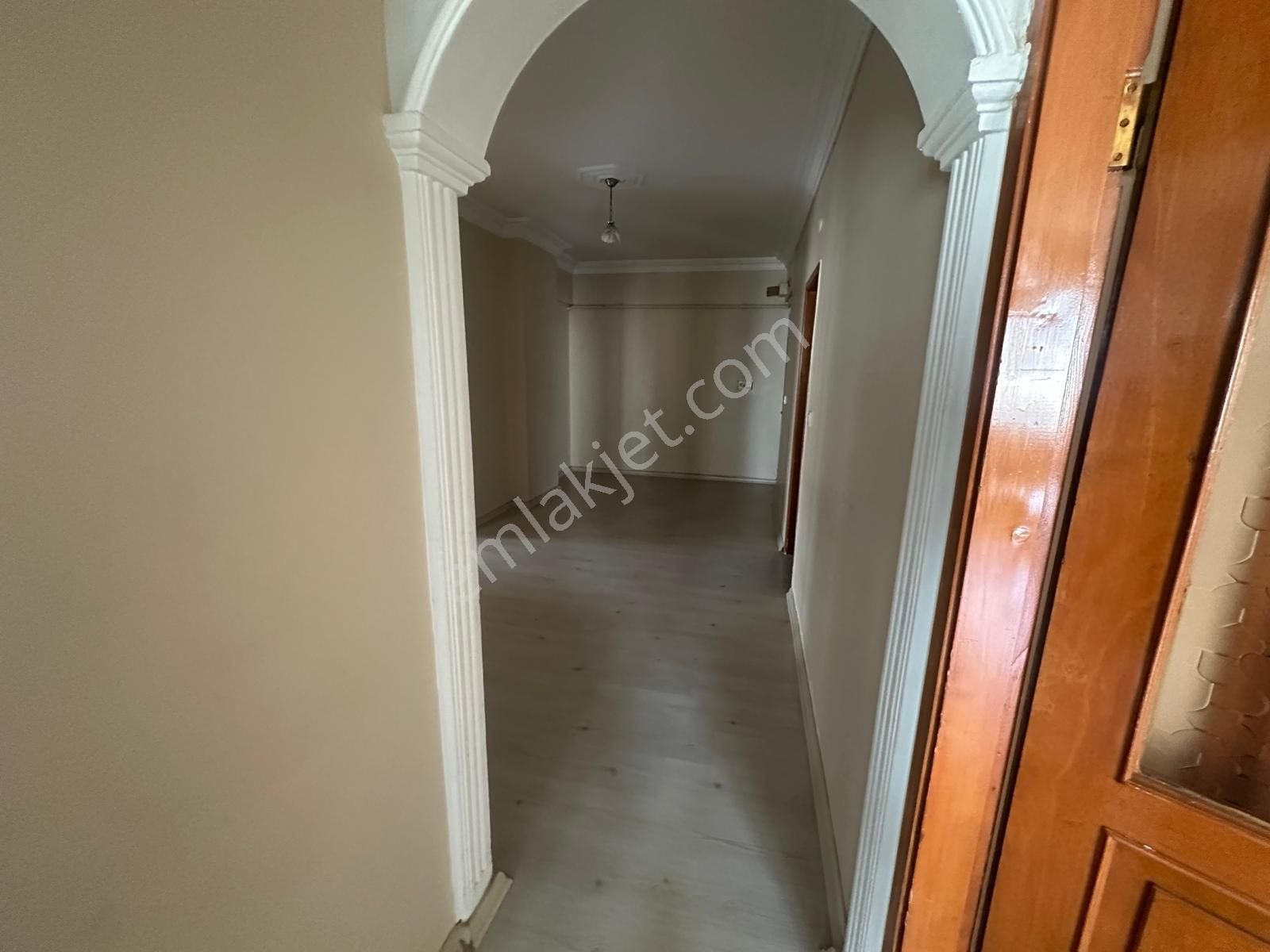 Baki Emlak'tan Kartal Kordonboyu Sahılde 3+1 Geniş Daire - İSTANBUL KARTAL fotoğraf 2