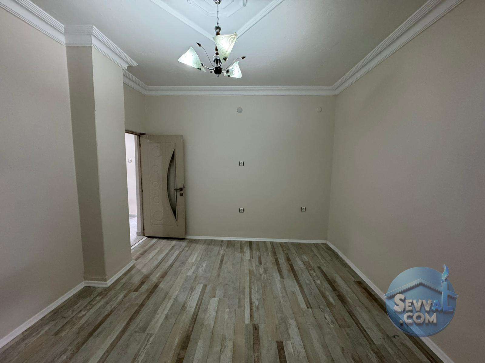 BAHÇELİEVLER DE SATILIK İÇİ YAPILI DAİRE - ŞANLIURFA HALİLİYE fotoğraf 12