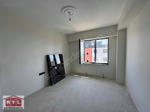 KARTAL YAKACIKTA SİTE İÇİNDE YÜKSEK KATTA FERAH 2+1 DAİRE - İSTANBUL KARTAL fotoğraf 43