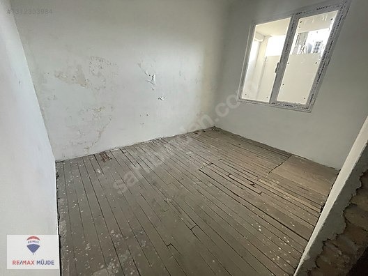 BAYRAMPAŞA TERAZIDEREDE KIRALIK 200 M2 1.KAT IŞYERI - İSTANBUL BAYRAMPAŞA fotoğraf 2