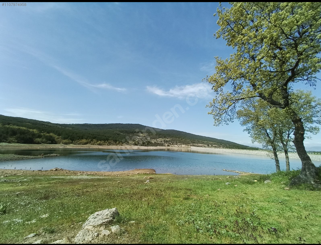 170 metre asfalta ve suya cephe eşsiz bir yer - BURSA BÜYÜKORHAN fotoğraf 3