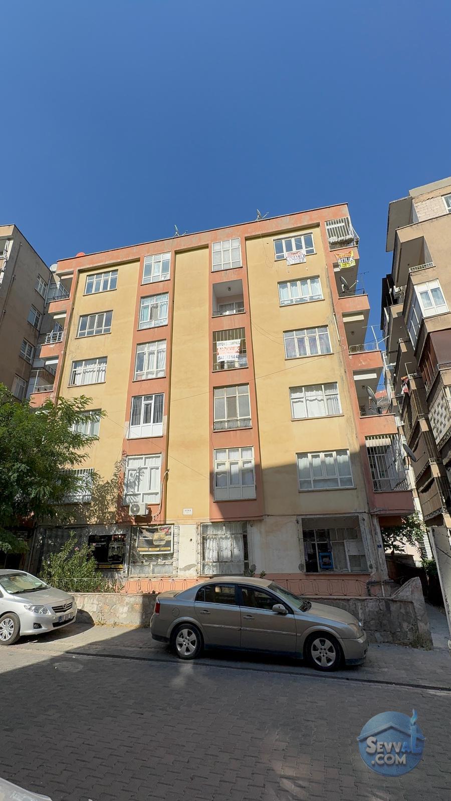 CENGİZ TOPEL MAH 2.KAT 3+1 DOĞALGAZLI YATIRIMA UYGUN DAİRE - ŞANLIURFA HALİLİYE fotoğraf 4