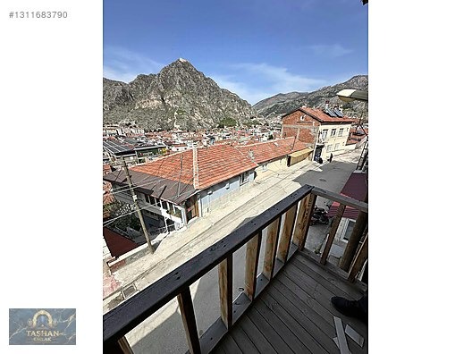 GÖKMEDRESE MAHALLESİNDE 3 KATLI SATILIK MÜSTAKİL EV - AMASYA MERKEZ fotoğraf 18