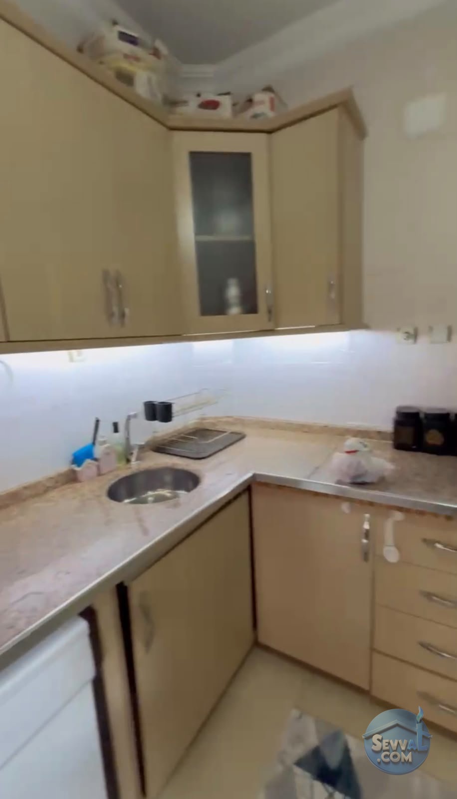 DEVTEŞTİ MAH. 1. KAT 2+1 ODALI 110 m2 İÇİ FUL YAPILI SATILIK KÖŞEBAŞI DAİRE. - ŞANLIURFA HALİLİYE fotoğraf 4