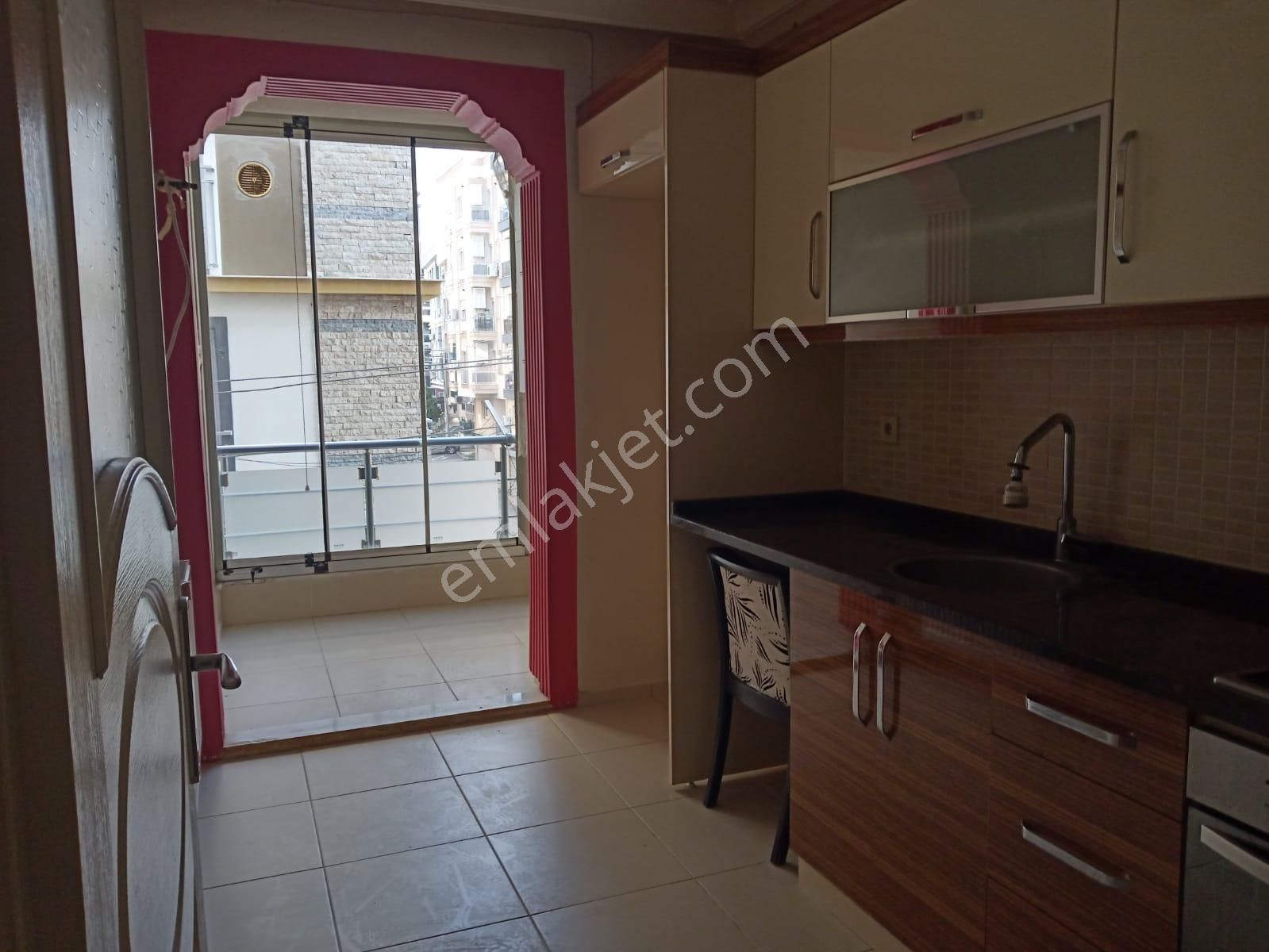 Yenigirne Örnekköy İmbatlı Da Satılık Daire Ler Ve Dübleks Ler Daire Ler - İZMİR KARŞIYAKA fotoğraf 4