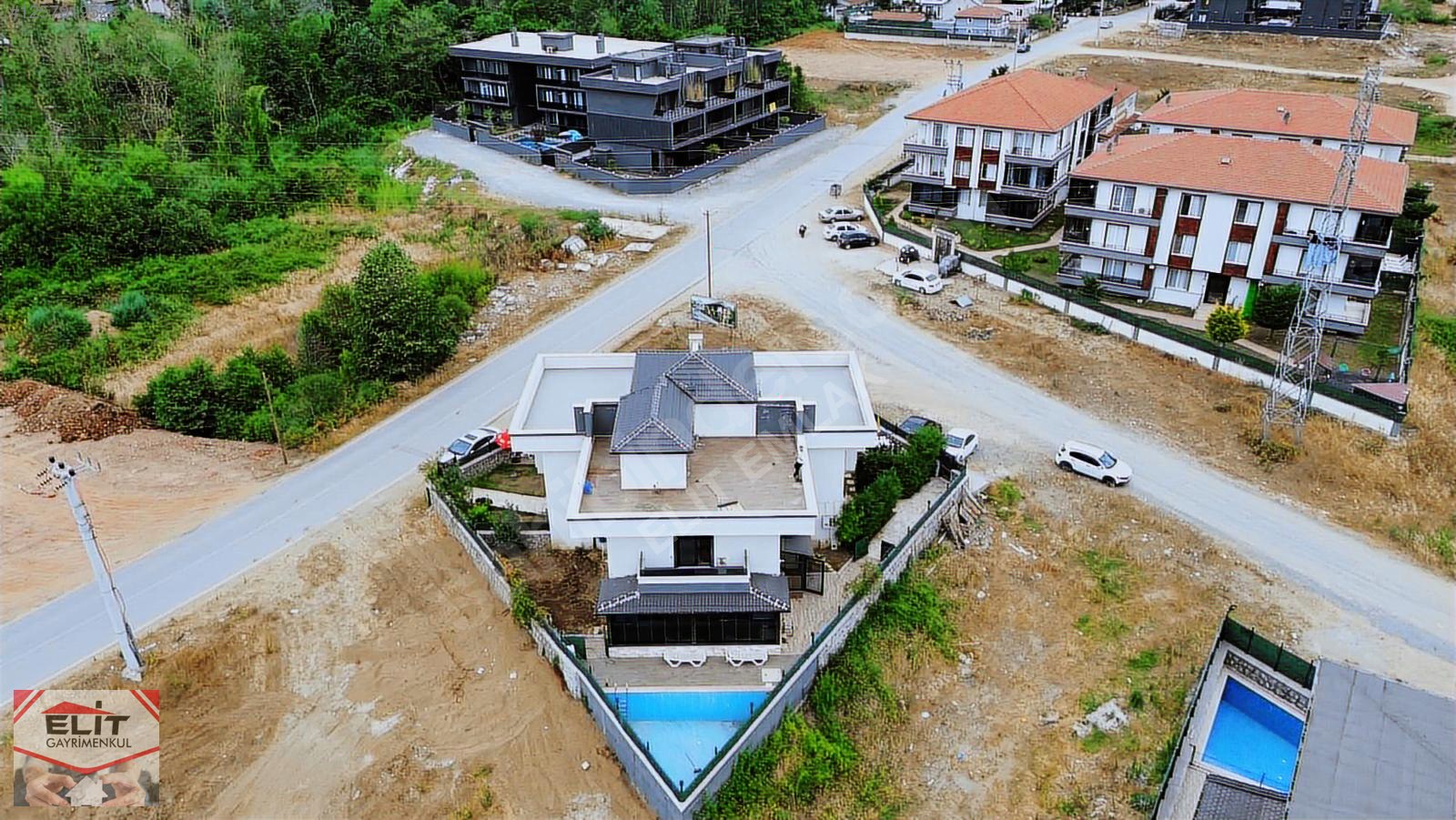 KARASU'DA FIRSAT SATILIK HAVUZLU BAHÇELİ TERASLI LÜKS VİLLA - SAKARYA KARASU fotoğraf 46