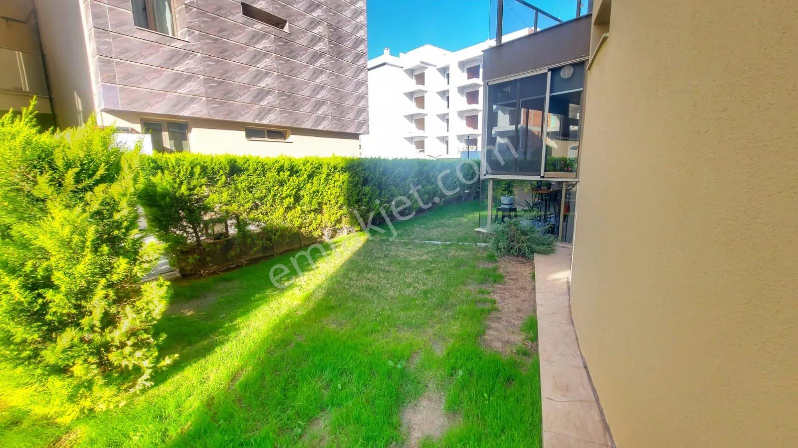 Kuşadası Merkezde Satılık Bahçe Katı Ebeveyn Banyolu 1+1 Daire - AYDIN KUŞADASI fotoğraf 25