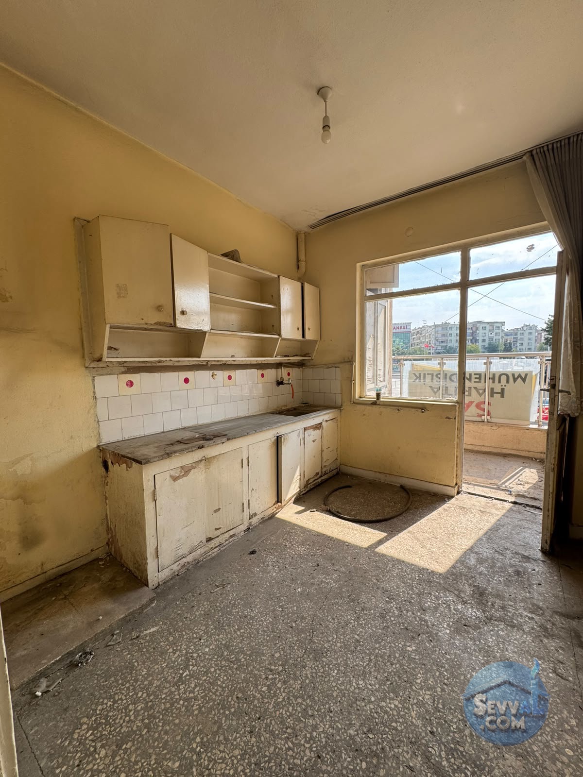 BAHÇELİ EVLER MAH. SATILIK 1. KAT 4 ODALI 140 m2 PARK CEPHELİ DAİRE - ŞANLIURFA HALİLİYE fotoğraf 4