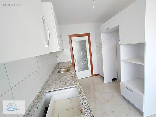 HAVUZLU DOĞALGAZLI TATİL KÖYÜ GİBİ SİTE İÇİ LÜX 3,5+1 DAİRE *