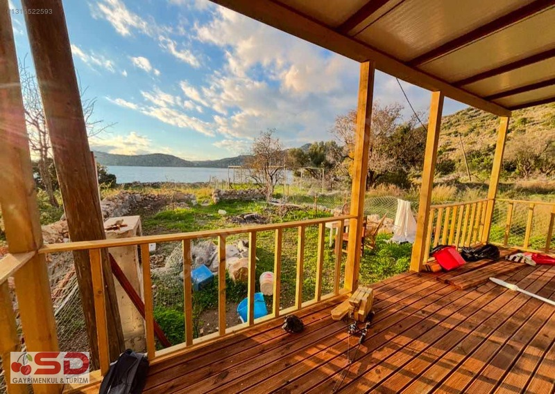 DENİZE SIFIR YAŞAM ELEKTRİK VE SUYU MEVCUT EŞSİZ BİR YER - MUĞLA MARMARİS fotoğraf 2