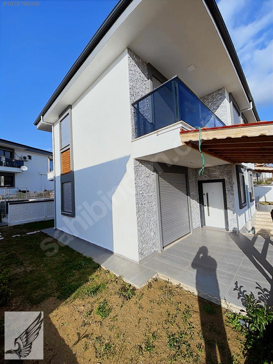Seferihisarda İzole Site içi Havuzlu 3+1 Villa - İZMİR SEFERİHİSAR fotoğraf 4