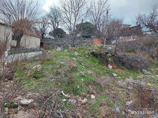 BERGAMA KIRANLI MAH DE 260 M2 ARSA MAH ÇARŞI KENARINDA MANZARALI MÜSTAKİL TAPU - İZMİR BERGAMA fotoğraf 2