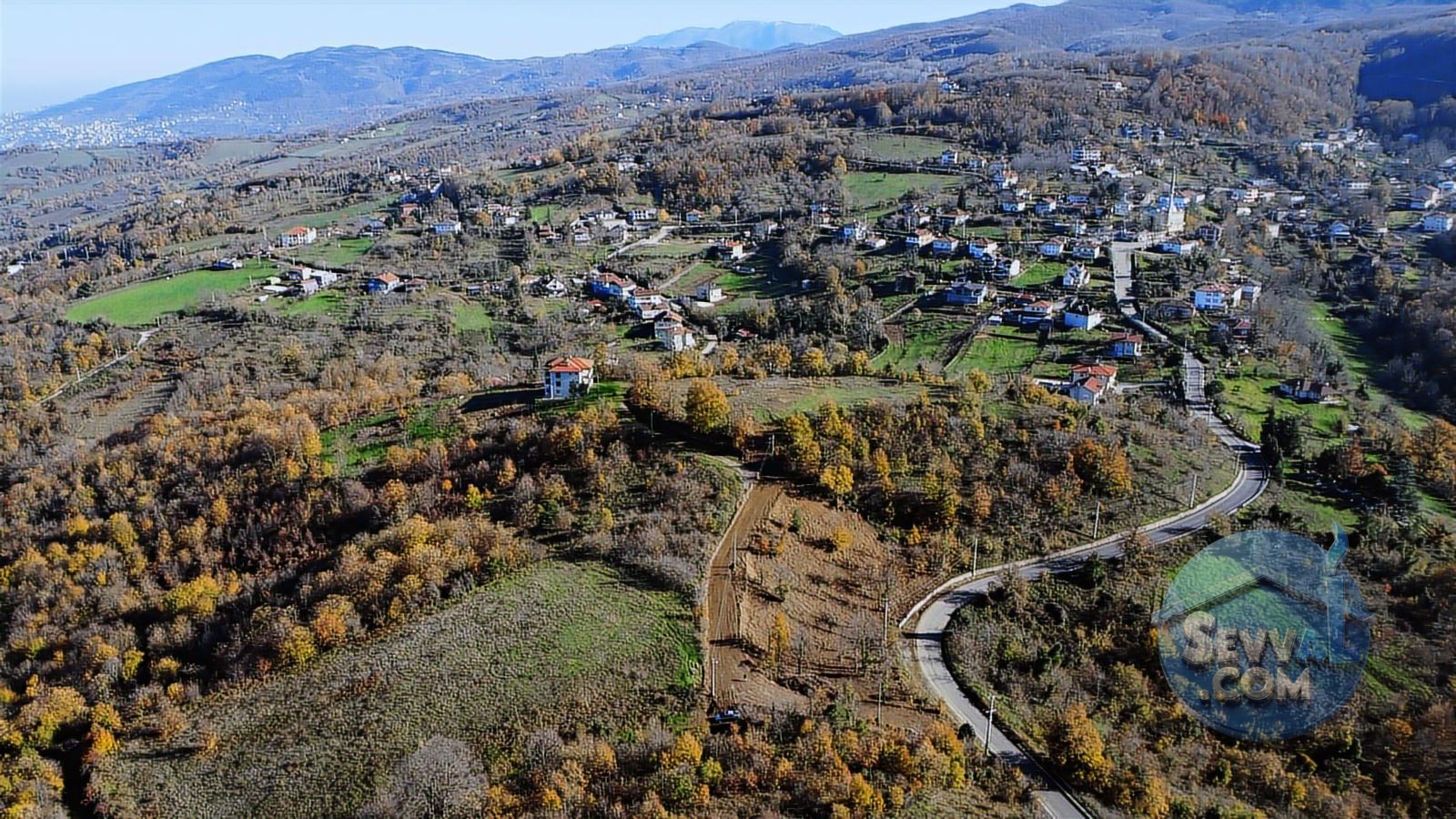 GÖLCÜK NÜZHETİYEDE GÜZEL KONUMDA SATILIK ARAZİ 4225 M2 - Kocaeli Gölcük fotoğraf 6