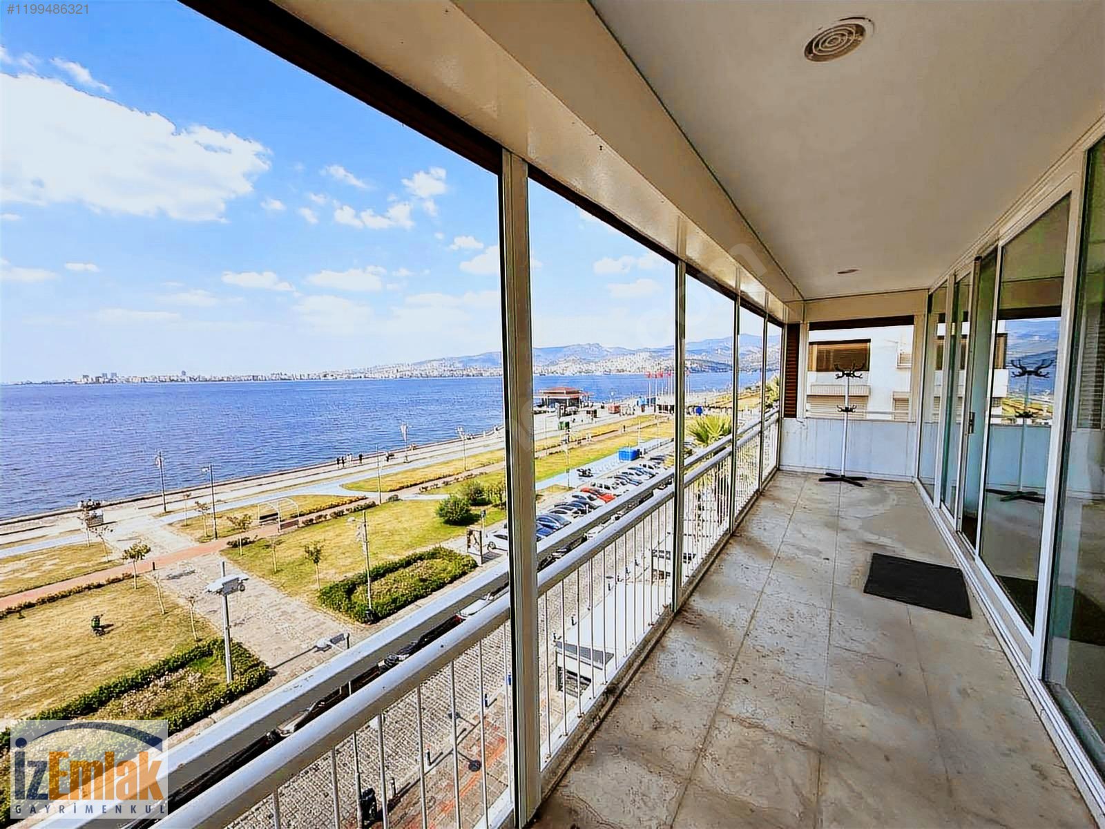 İz Emlak'tan 1. Kordon'da Köşe Apartmanda 4+1 Daire - İZMİR KONAK fotoğraf 6